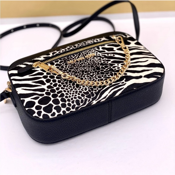 Michael Kors Large EW Zip Chain
Crossbody Bag Black - Picture 11 of 11